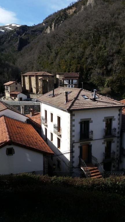 Albergue Armaia Artepea Urzainqui Exterior foto